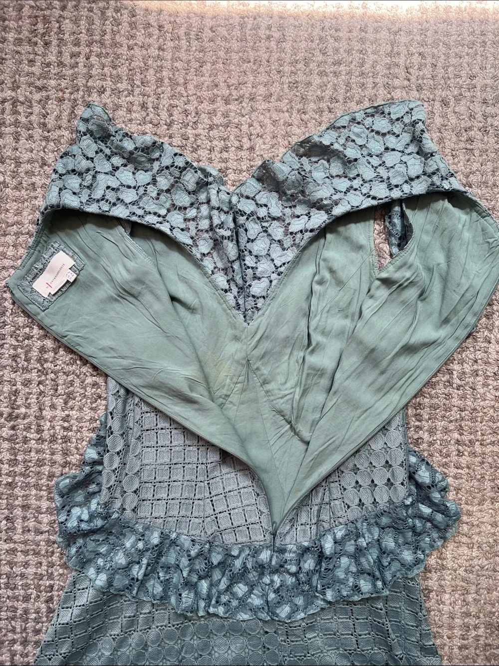 Anthropologie Antoinette Lace Midi Dress 8 Sage Green Ruffle EUC - Picture 13 of 13